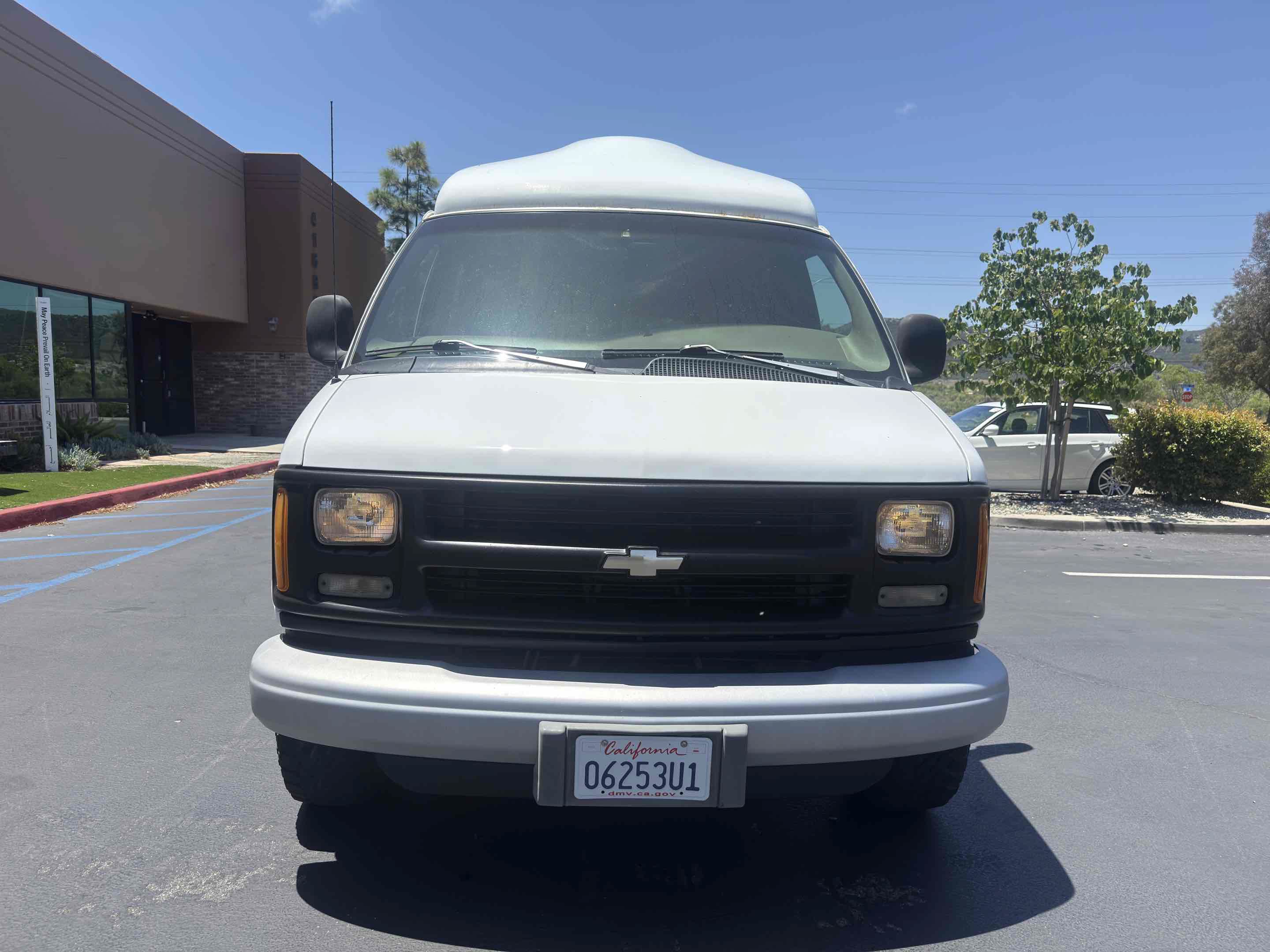 Used 2001 Chevrolet Express 3500 w/ Convenience Pkg 1 RWD image 7