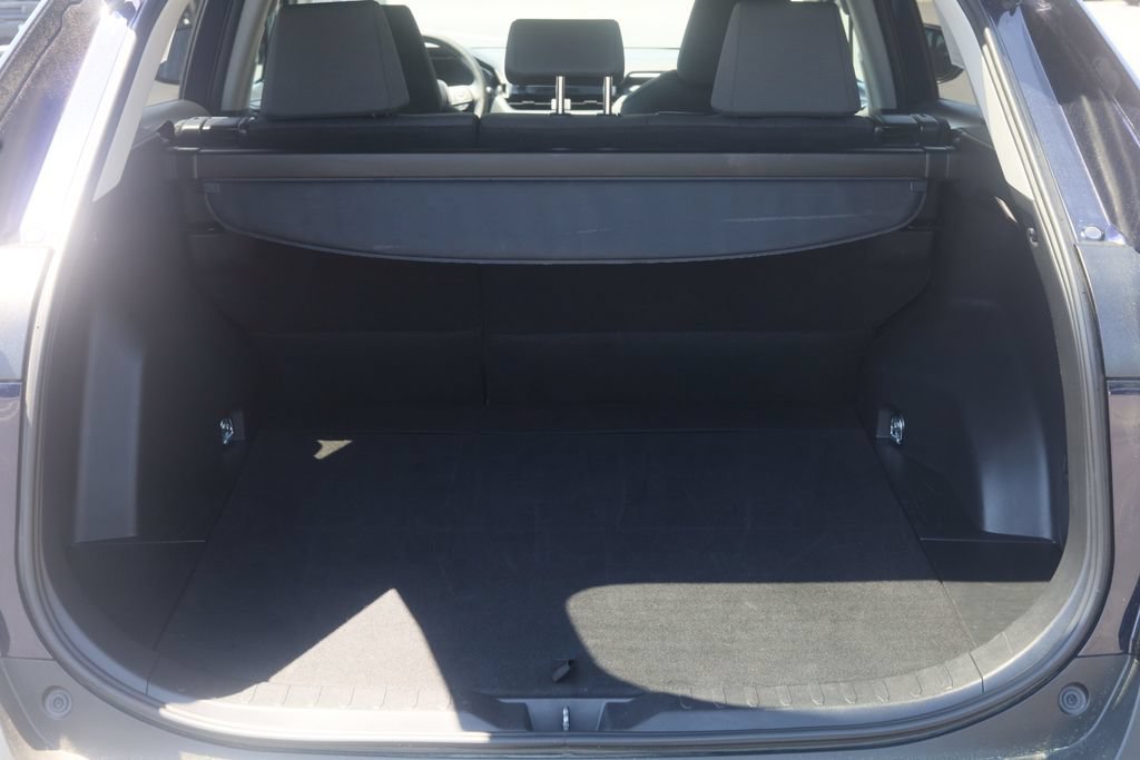 Used 2025 Toyota RAV4 XLE AWD/4WD image 26