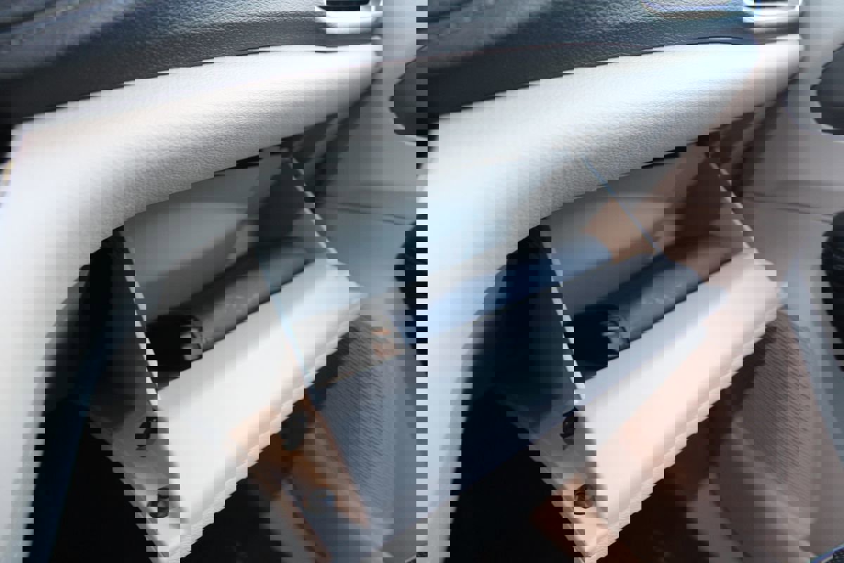 Used 2017 Chrysler Pacifica Platinum image 36