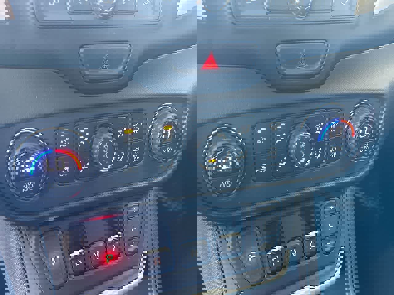 Used 2020 GMC Terrain SLE w/ Driver Convenience Package FWD image 20