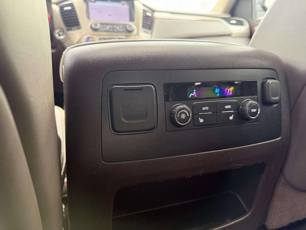 Used 2016 GMC Yukon Denali AWD/4WD image 10