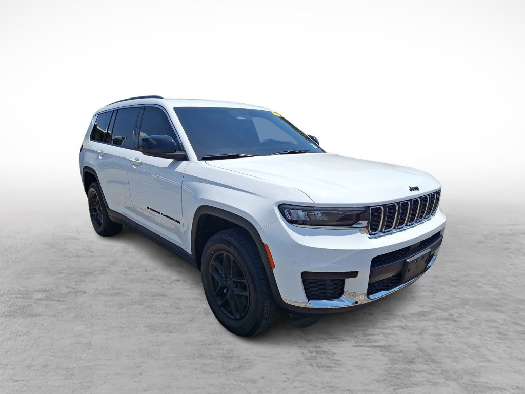 Used 2024 Jeep Grand Cherokee L Laredo w/ Luxury Tech Group I AWD/4WD image 2