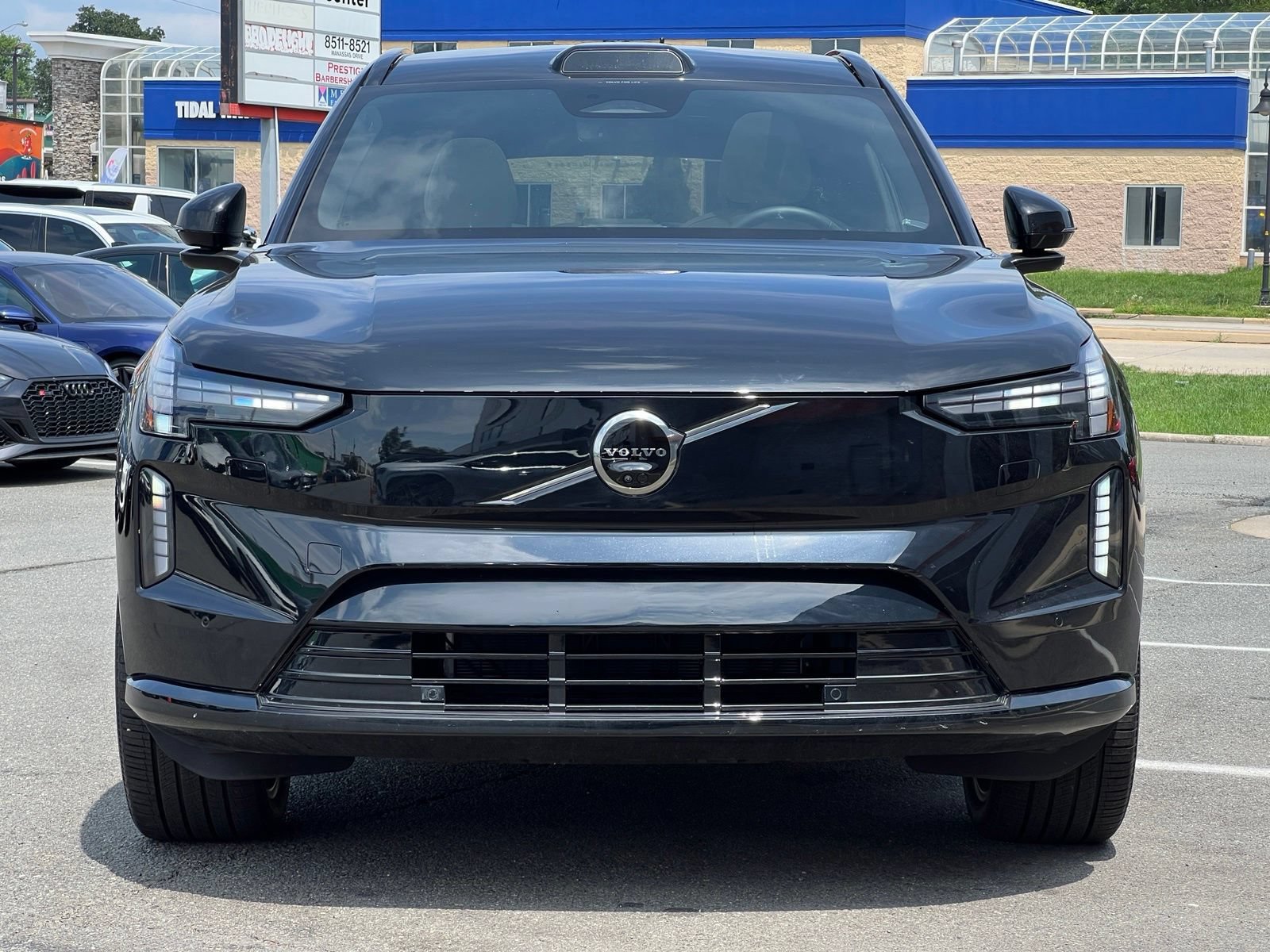 Used 2025 Volvo EX90 Plus AWD/4WD image 20