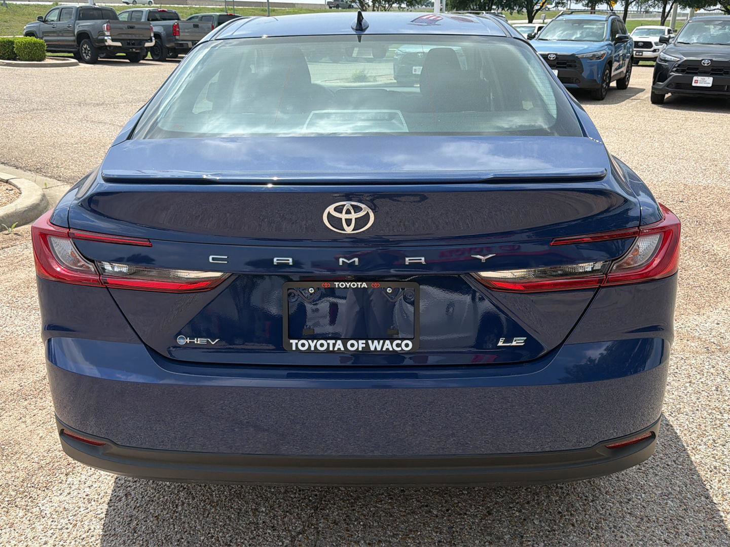 Used 2025 Toyota Camry LE w/ Convenience Package FWD image 4