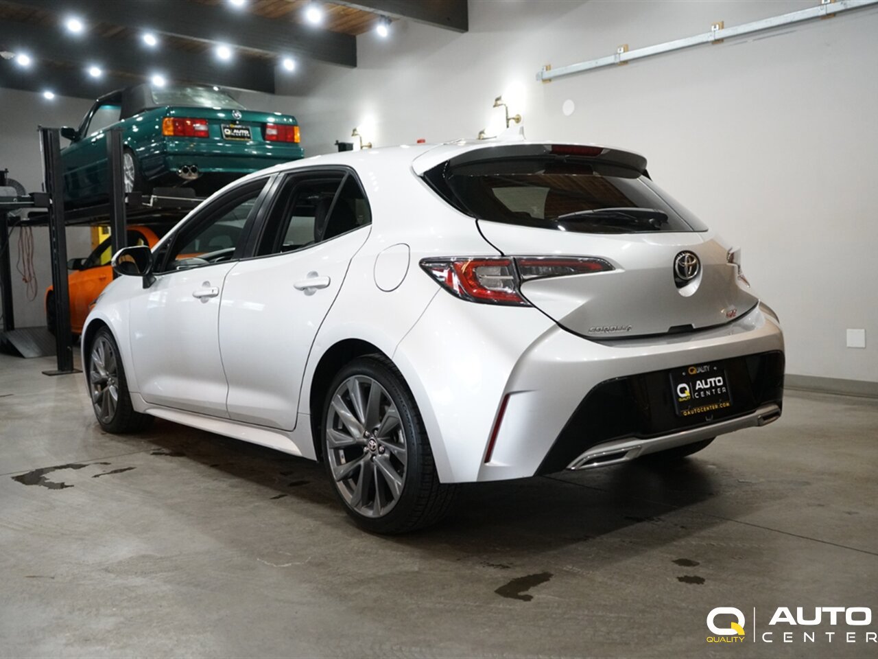 Used 2019 Toyota Corolla XSE FWD image 6