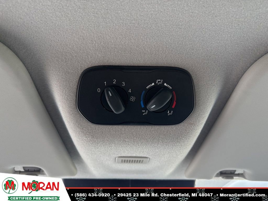 Used 2018 Ford Transit 350 XL image 22