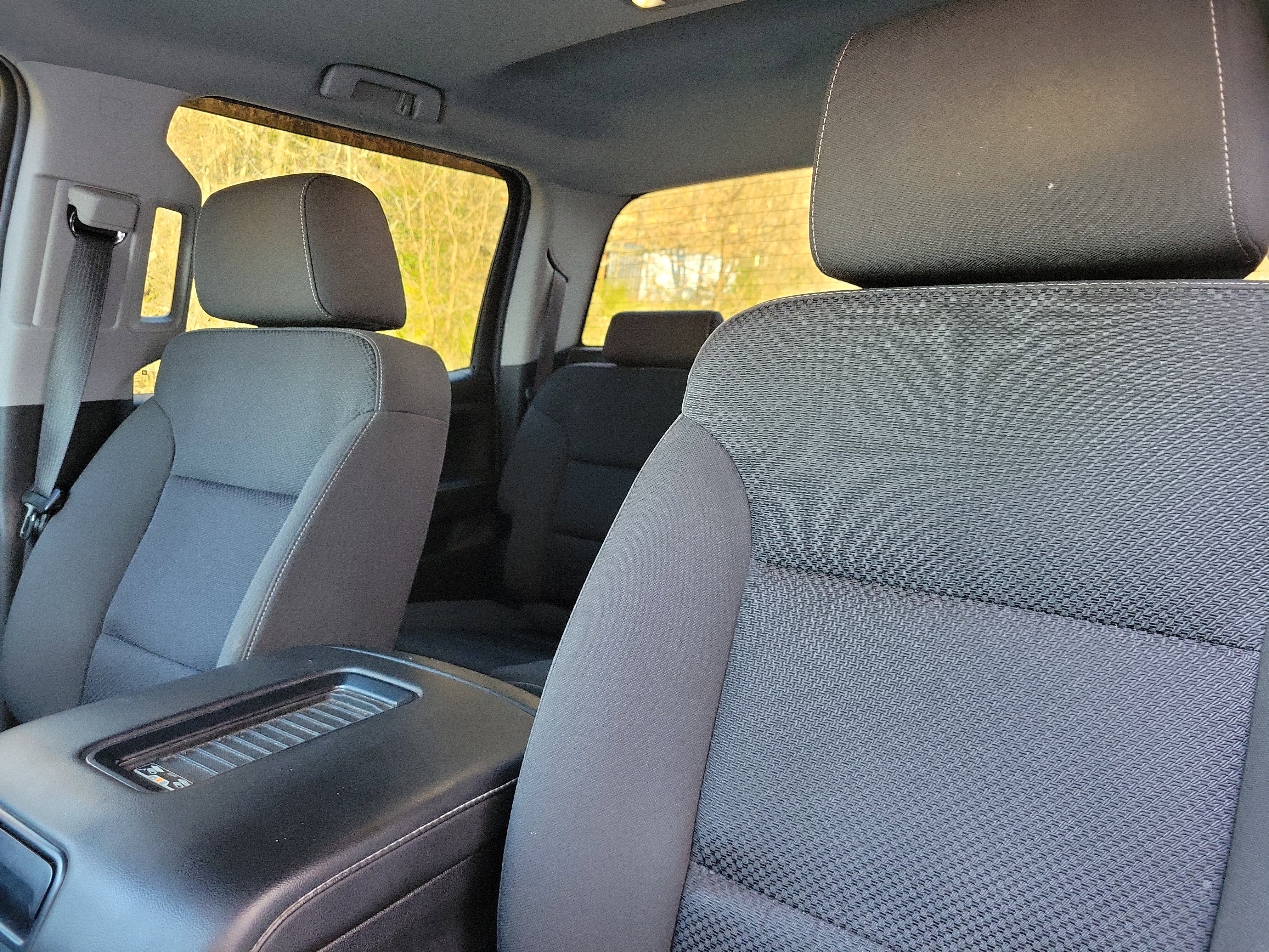 Used 2018 Chevrolet Silverado 1500 LT w/ All Star Edition image 14