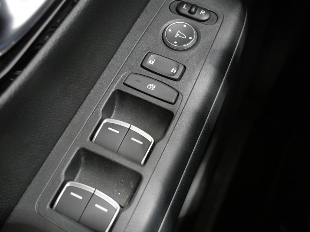 Used 2025 Honda CR-V EX-L image 14