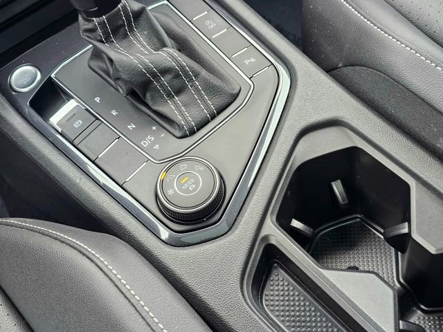 Used 2021 Volkswagen Tiguan SEL image 36