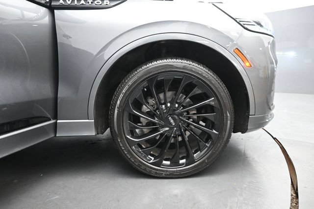 Certified 2025 Lincoln Aviator Reserve w/ Equipment Group 201A AWD/4WD image 35