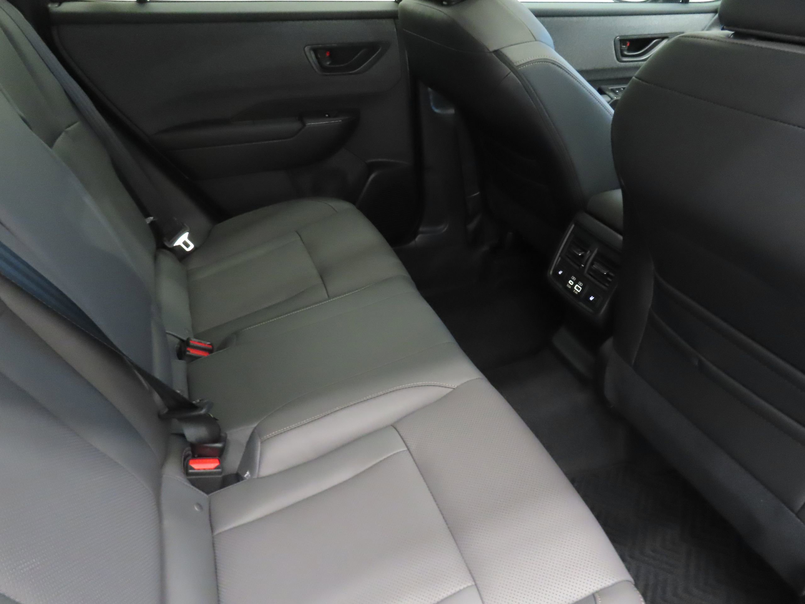 New 2026 Subaru Outback Limited XT AWD/4WD image 24