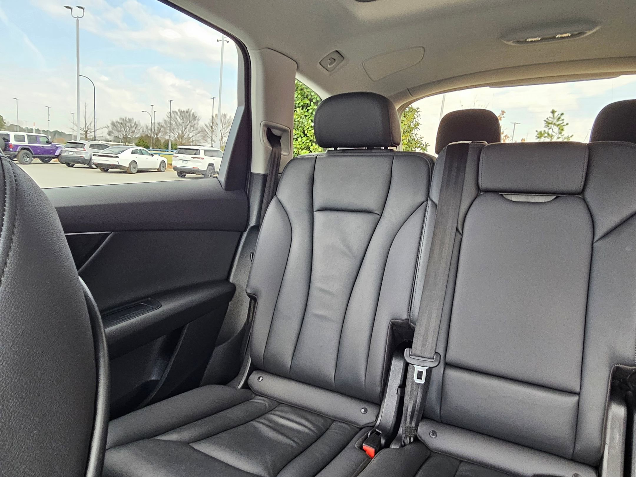 Used 2022 Audi Q7 Premium Plus image 25