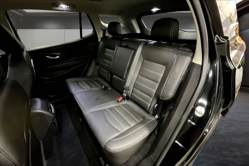 Used 2024 GMC Terrain Denali w/ Black Diamond Edition AWD/4WD image 22