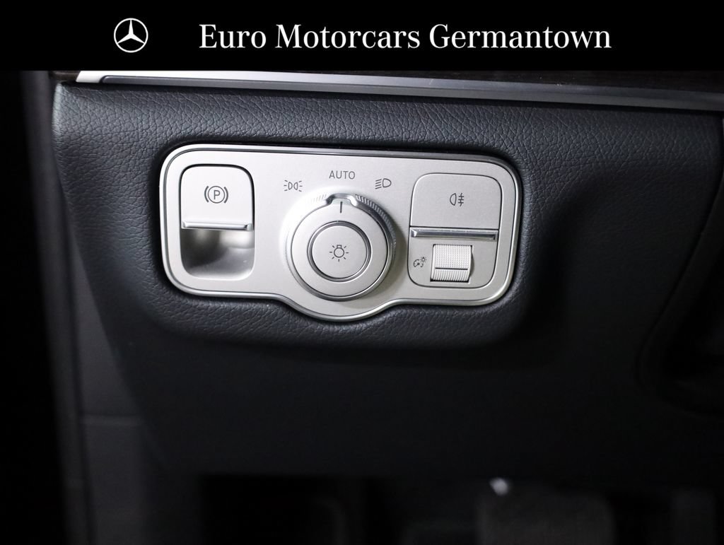 Certified 2025 Mercedes-Benz GLE 350 4MATIC image 10