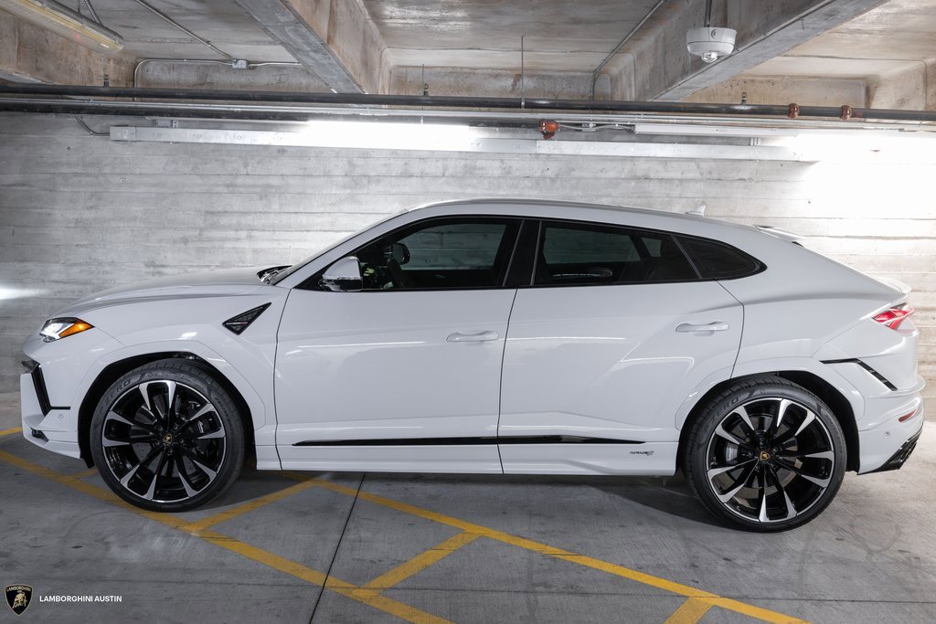 Used 2024 Lamborghini Urus S image 8