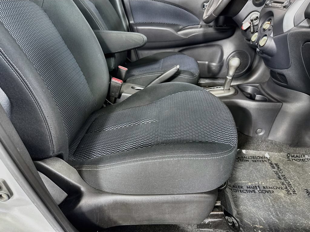 Used 2014 Nissan Versa Note SV FWD image 29