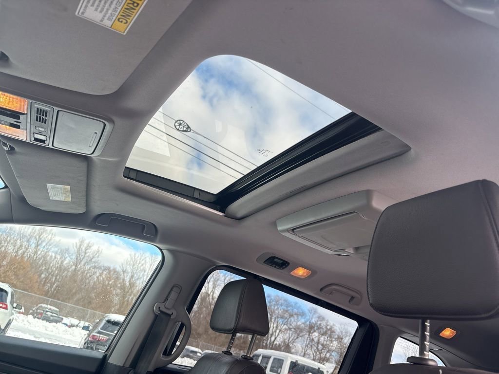 Used 2018 Honda Odyssey Touring image 21