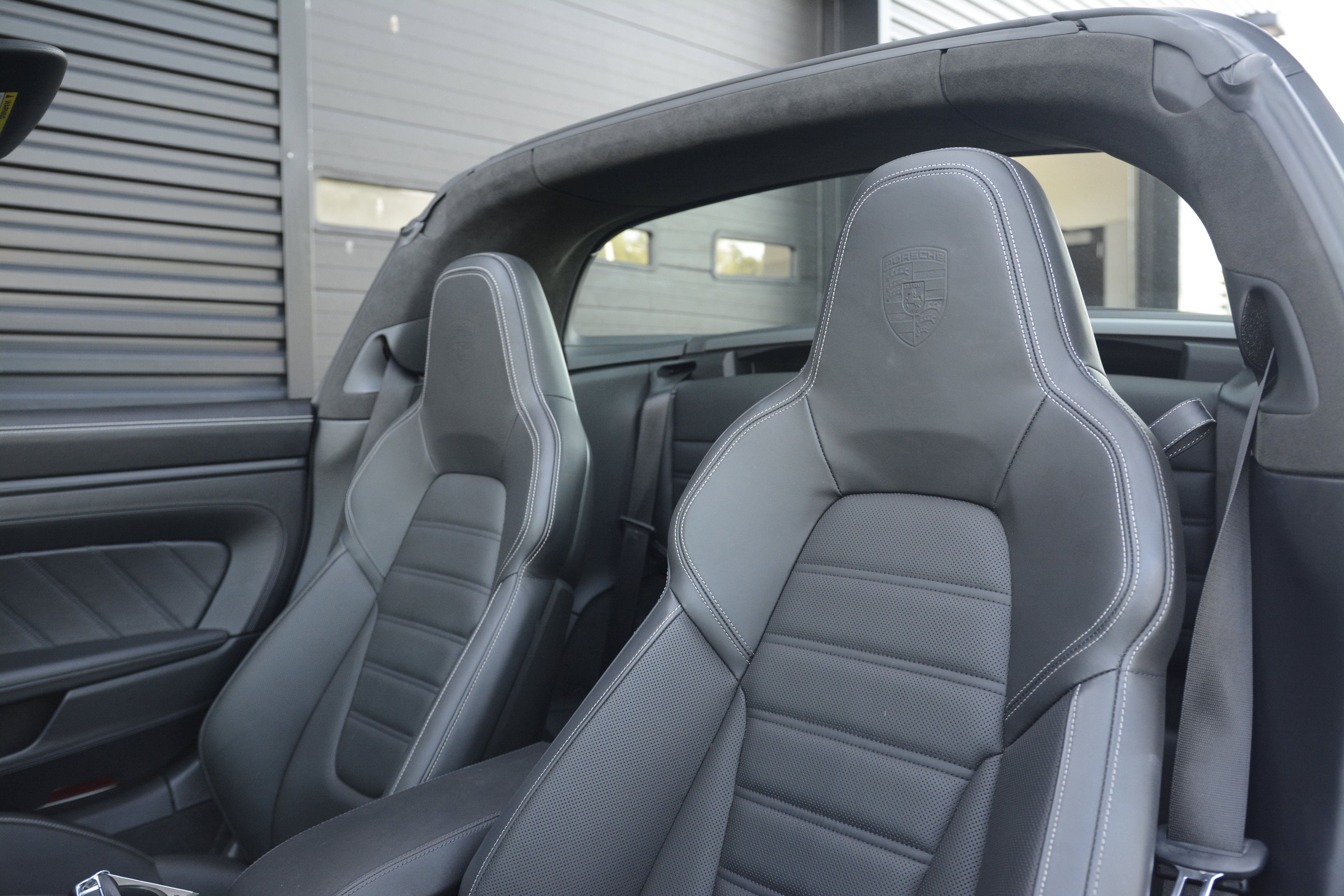 Certified 2022 Porsche 911 Targa 4 GTS AWD/4WD image 5