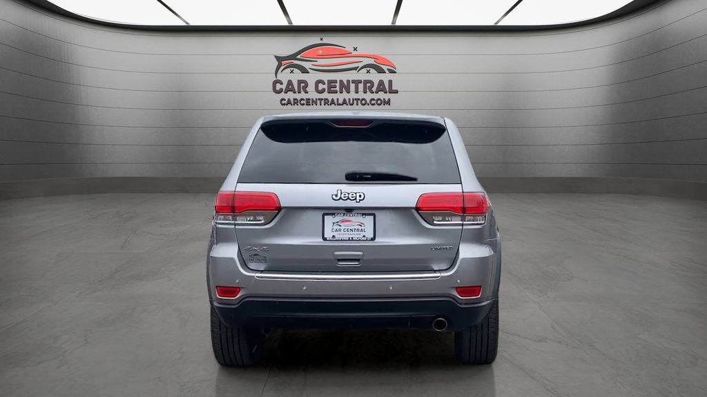 Used 2017 Jeep Grand Cherokee Limited AWD/4WD image 4