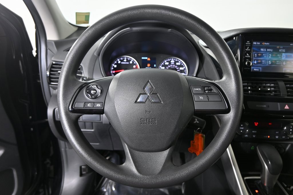Used 2022 Mitsubishi Eclipse Cross ES image 32