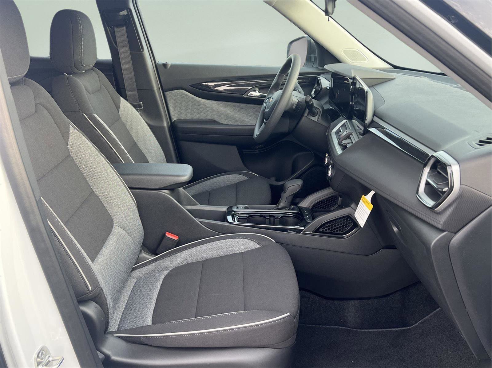 New 2026 Chevrolet TrailBlazer LS w/ LS Convenience Package FWD image 12