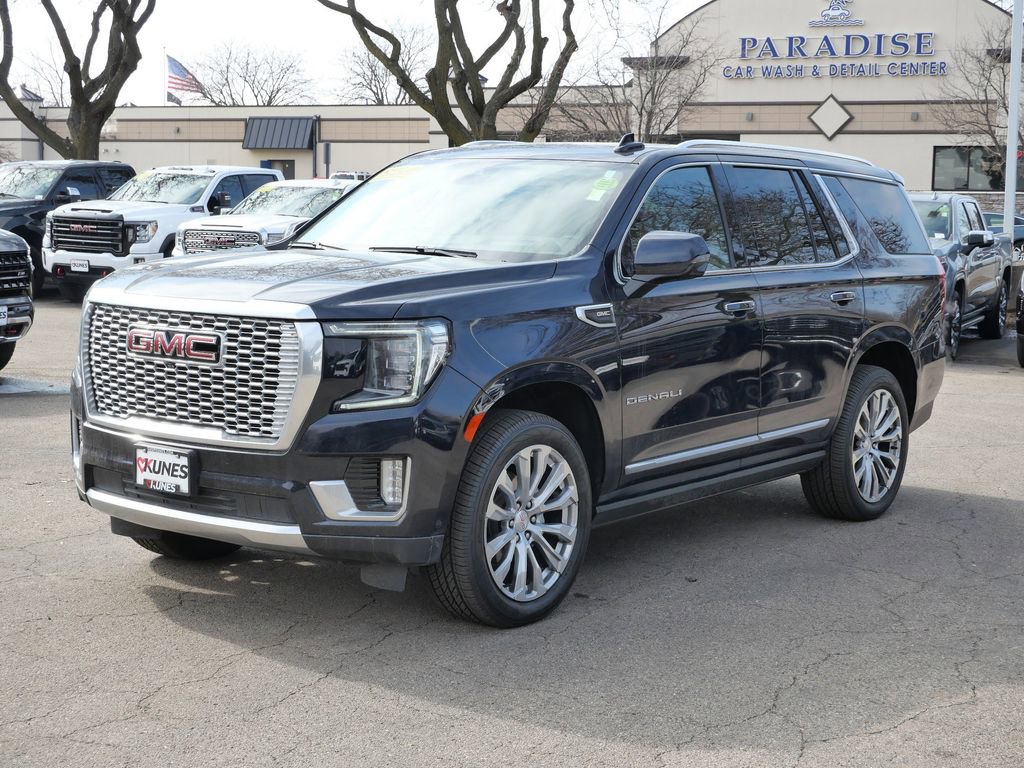 Used 2024 GMC Yukon Denali w/ Denali Reserve Package image 4