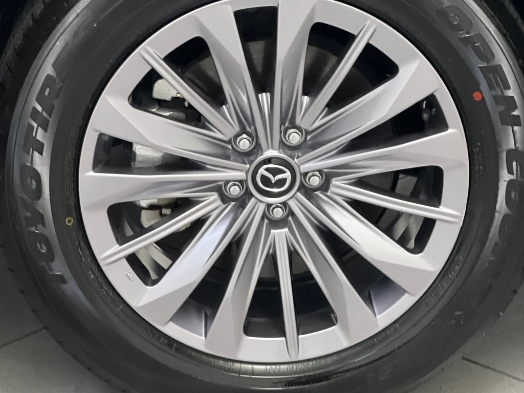 Used 2025 MAZDA CX-90 3.3 Turbo w/ Preferred Package AWD/4WD image 82