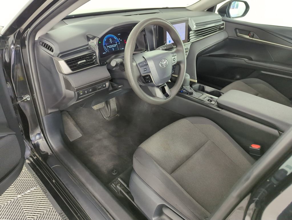 Used 2025 Toyota Camry LE FWD image 11