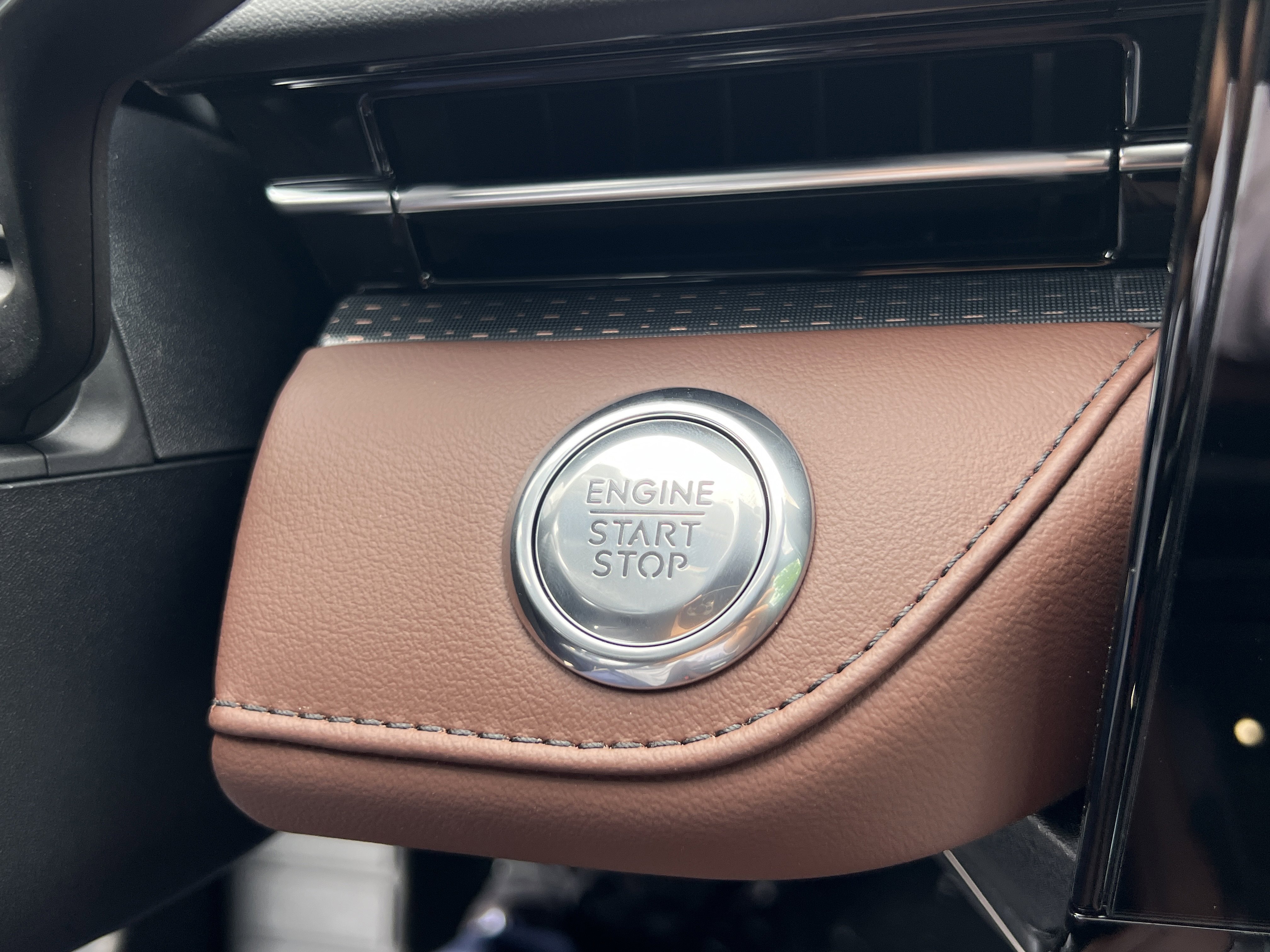 New 2026 Lincoln Nautilus Reserve AWD/4WD image 19