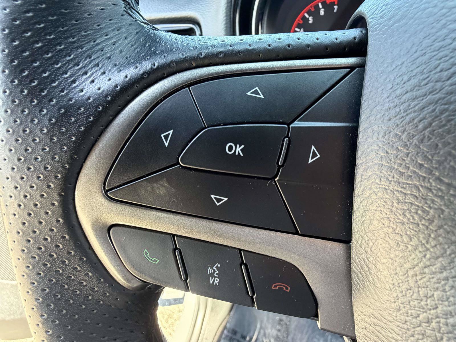 Used 2024 Dodge Durango SXT w/ SXT Blacktop Group AWD/4WD image 17