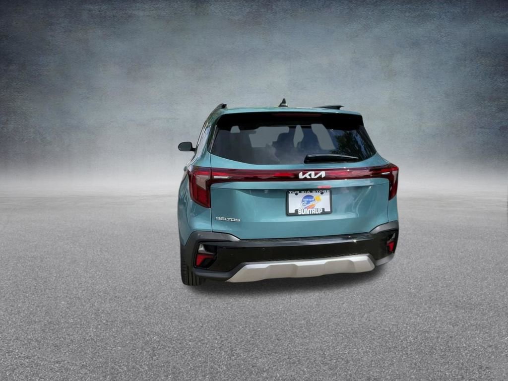 Used 2026 Kia Seltos EX FWD image 19