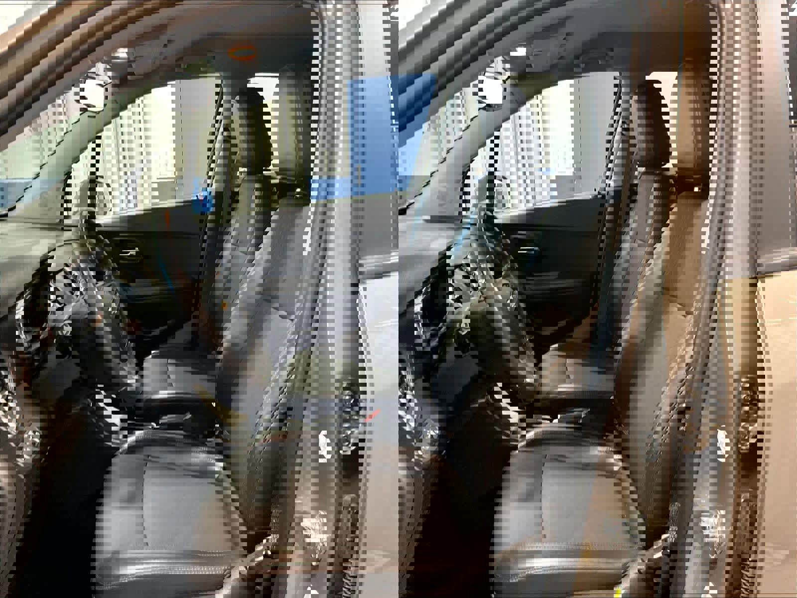 Used 2022 Chevrolet Trax LT w/ Driver Confidence Package AWD/4WD image 10