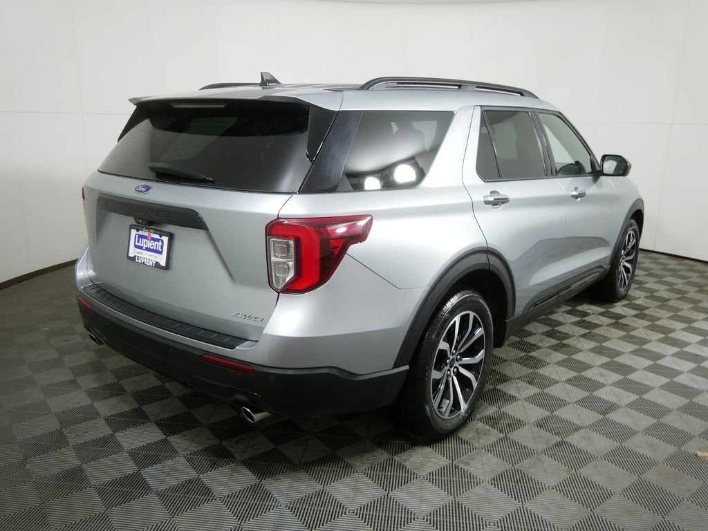 Used 2023 Ford Explorer ST-Line image 3