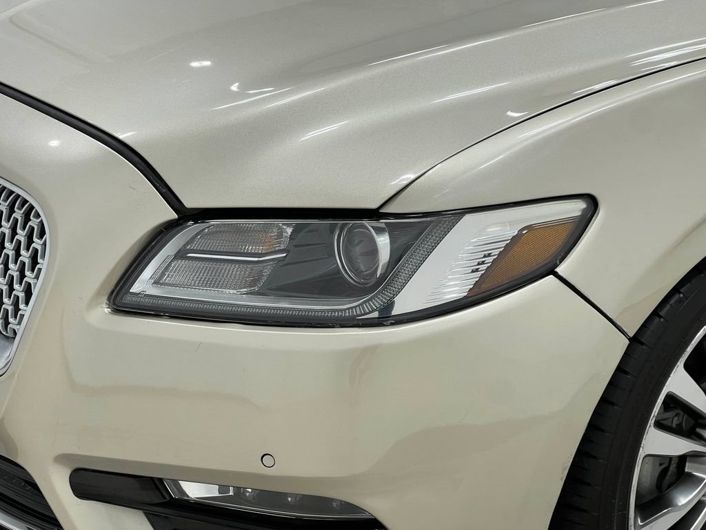 Used 2017 Lincoln Continental Select w/ Climate Package FWD image 35