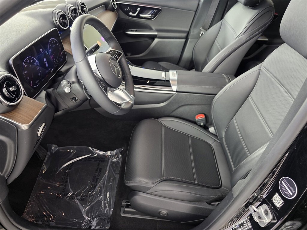 Certified 2025 Mercedes-Benz GLC 300 GLC 300 image 9