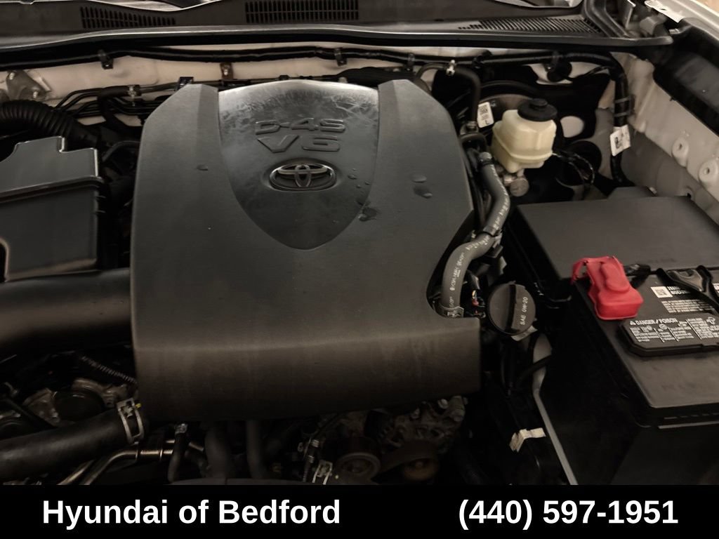 Used 2020 Toyota Tacoma TRD Sport w/ TRD Premium Sport Package AWD/4WD image 27