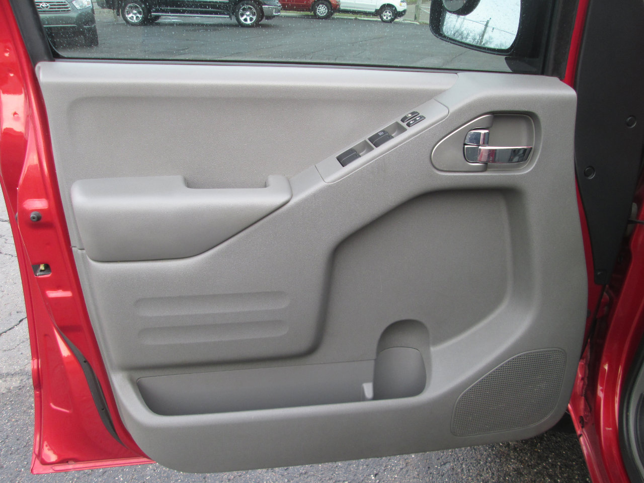 Used 2015 Nissan Frontier SV w/ SV Value Truck Package image 21