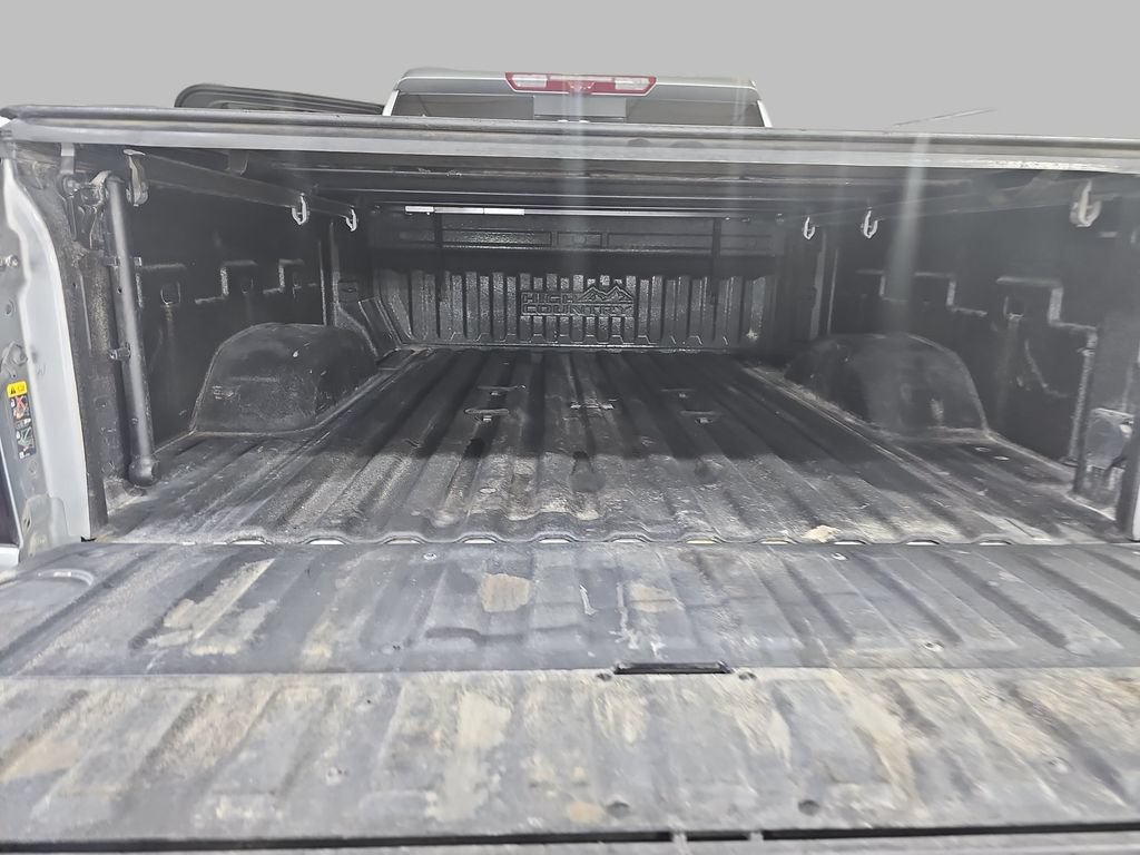 Certified 2024 Chevrolet Silverado 2500 High Country w/ High Country Premium Package AWD/4WD image 15