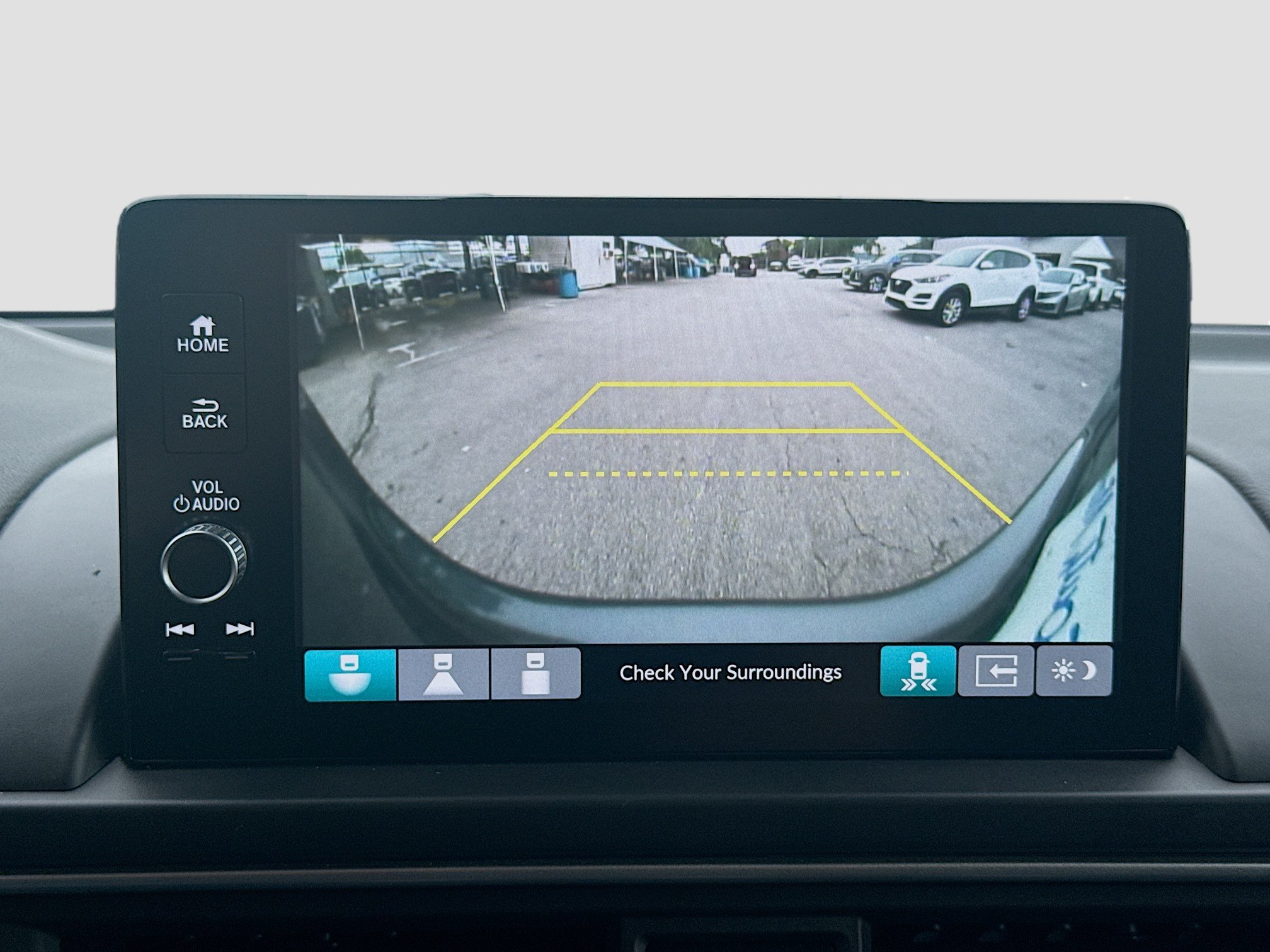Certified 2025 Honda Pilot Touring image 14