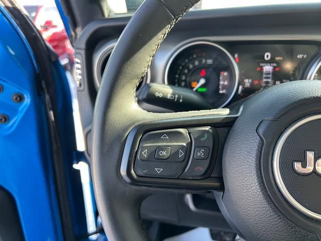 Used 2023 Jeep Wrangler Unlimited AWD/4WD image 22