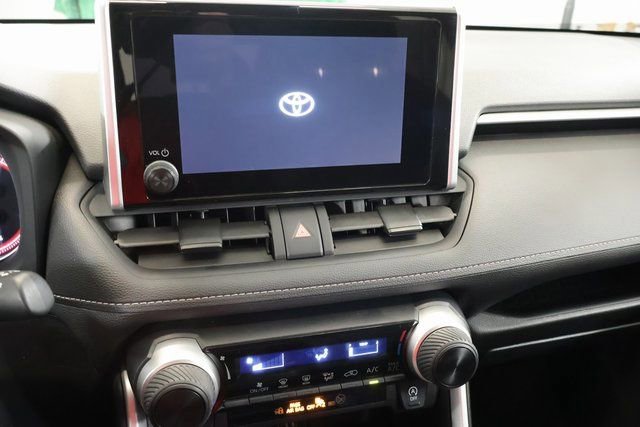 Used 2023 Toyota RAV4 LE AWD/4WD image 18