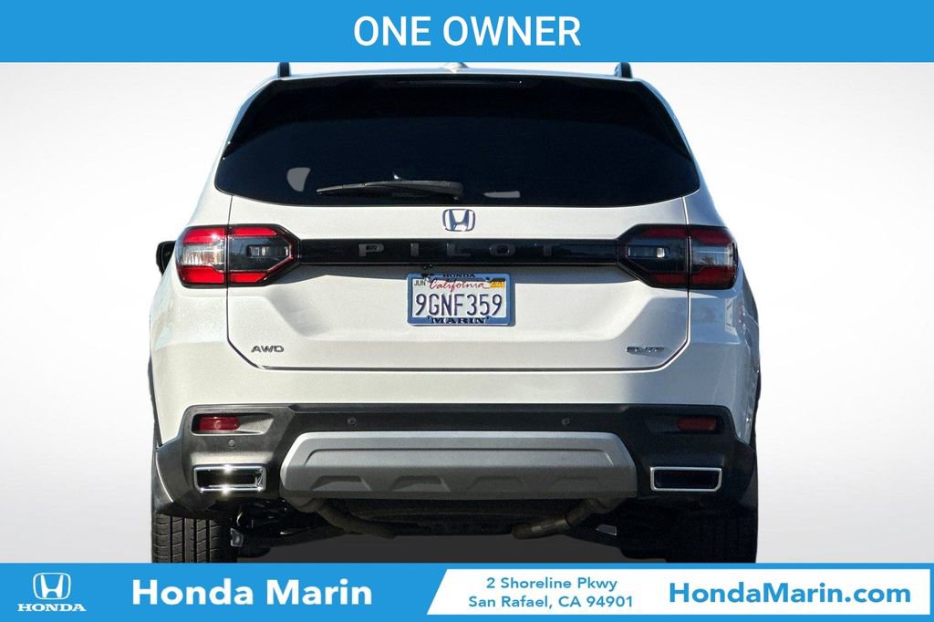 Used 2023 Honda Pilot Elite image 6