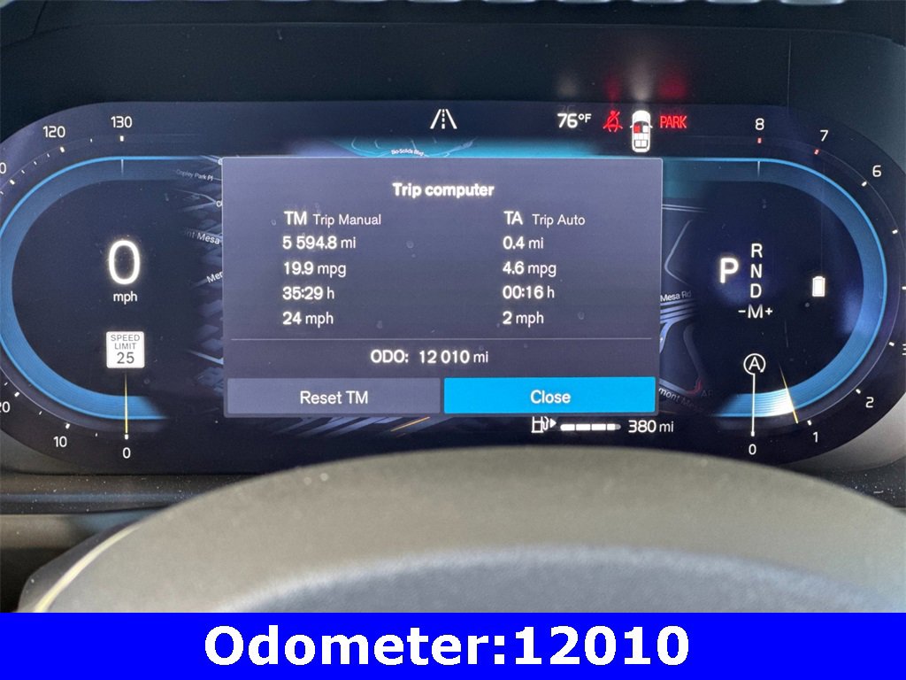 Certified 2025 Volvo XC90 B6 Plus image 28