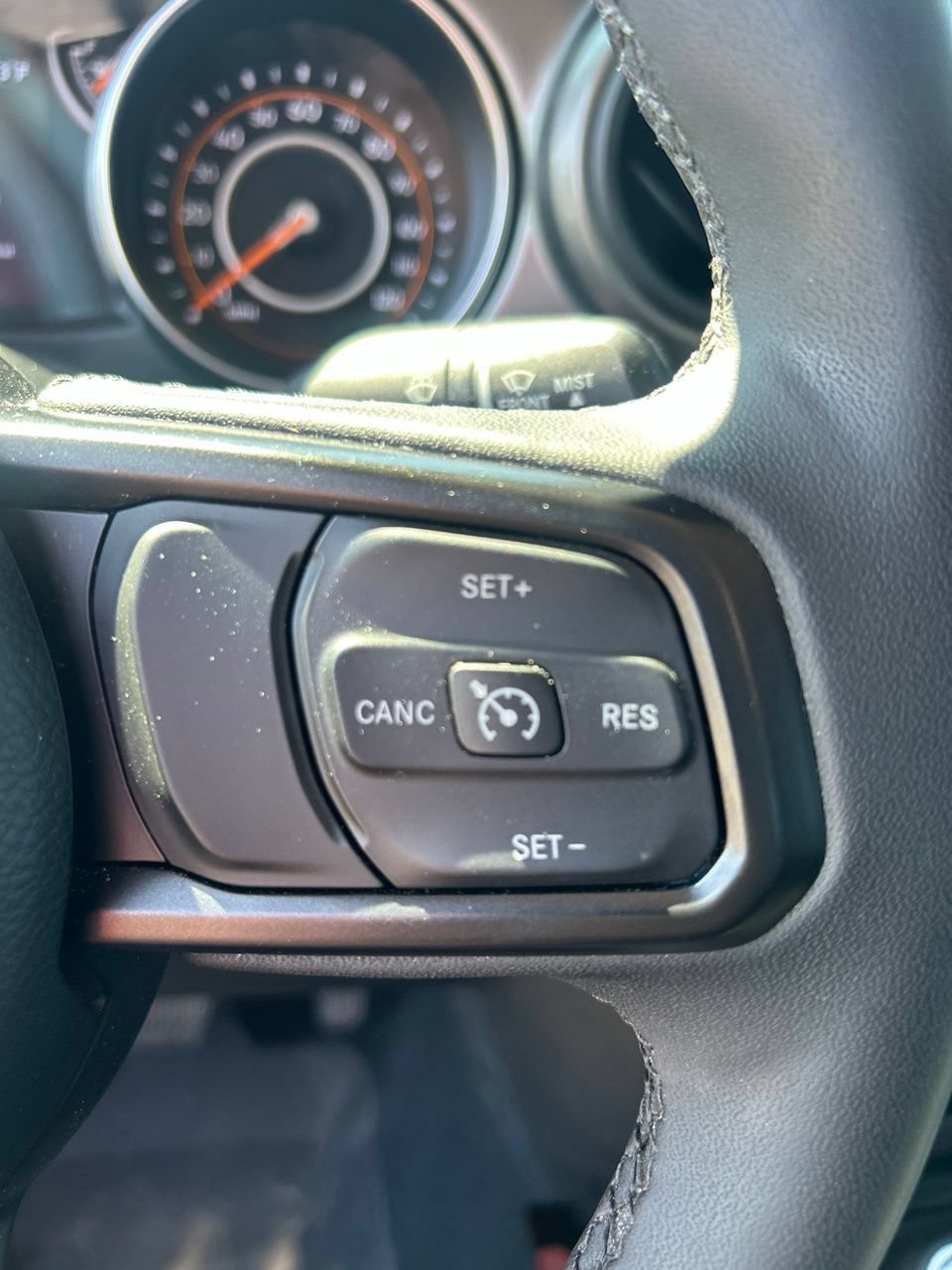 Used 2023 Jeep Gladiator Sport AWD/4WD image 20