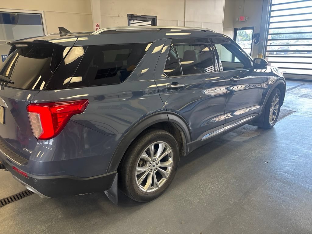 Used 2021 Ford Explorer Limited w/ Equipment Group 301A AWD/4WD image 7