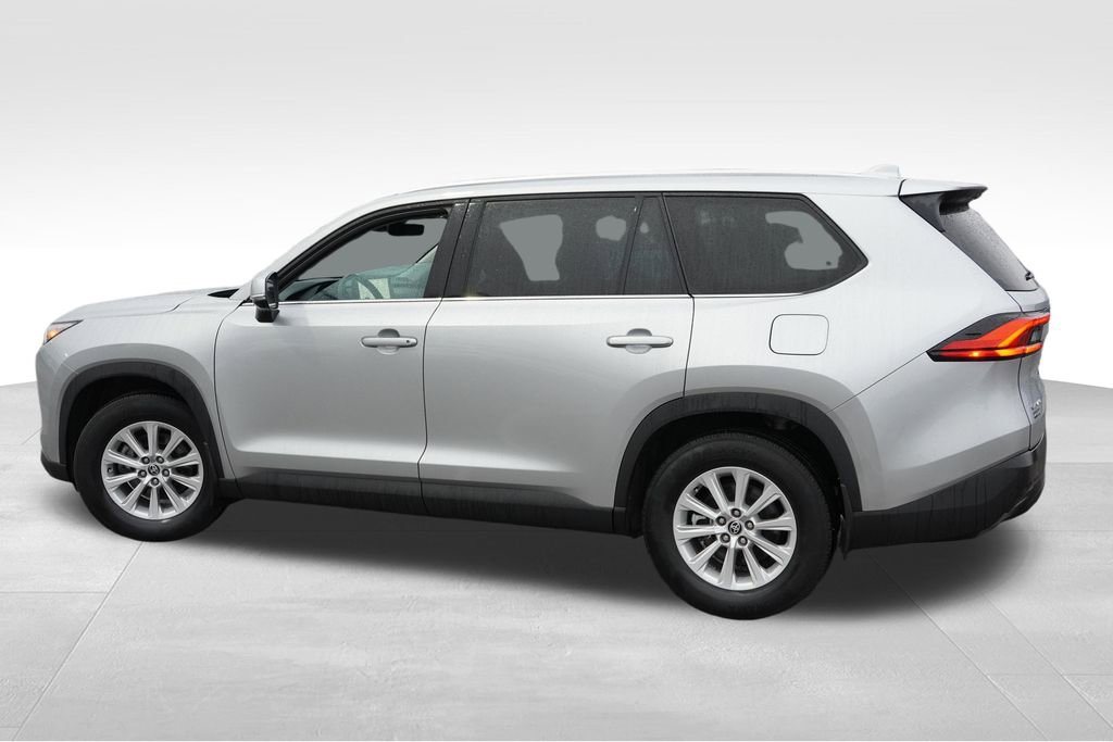 Used 2024 Toyota Grand Highlander XLE image 12