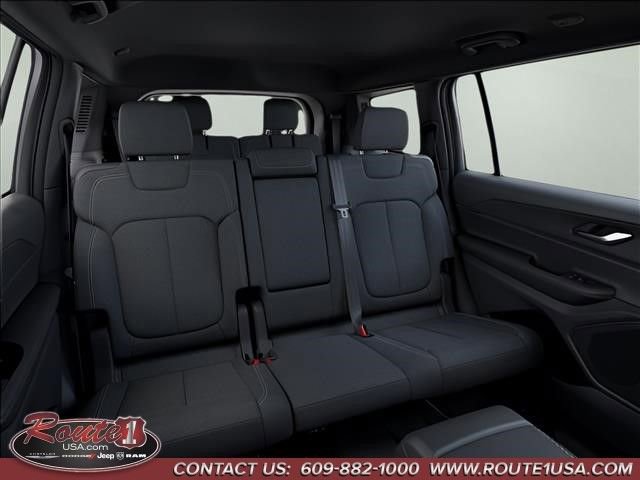 New 2026 Jeep Grand Cherokee L Laredo image 15