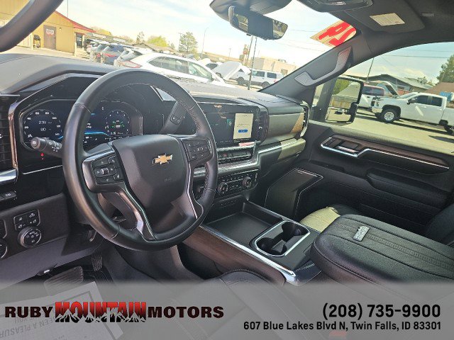 Used 2024 Chevrolet Silverado 3500 High Country w/ High Country Premium Package AWD/4WD image 16