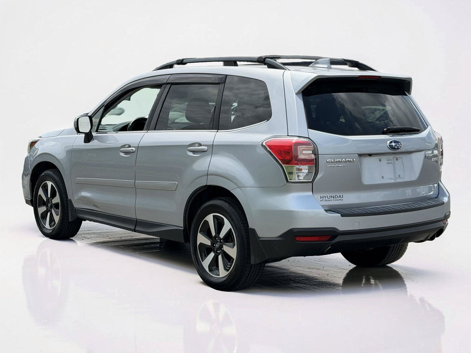 Used 2017 Subaru Forester 2.5i Limited w/ Popular Package #1 AWD/4WD image 5