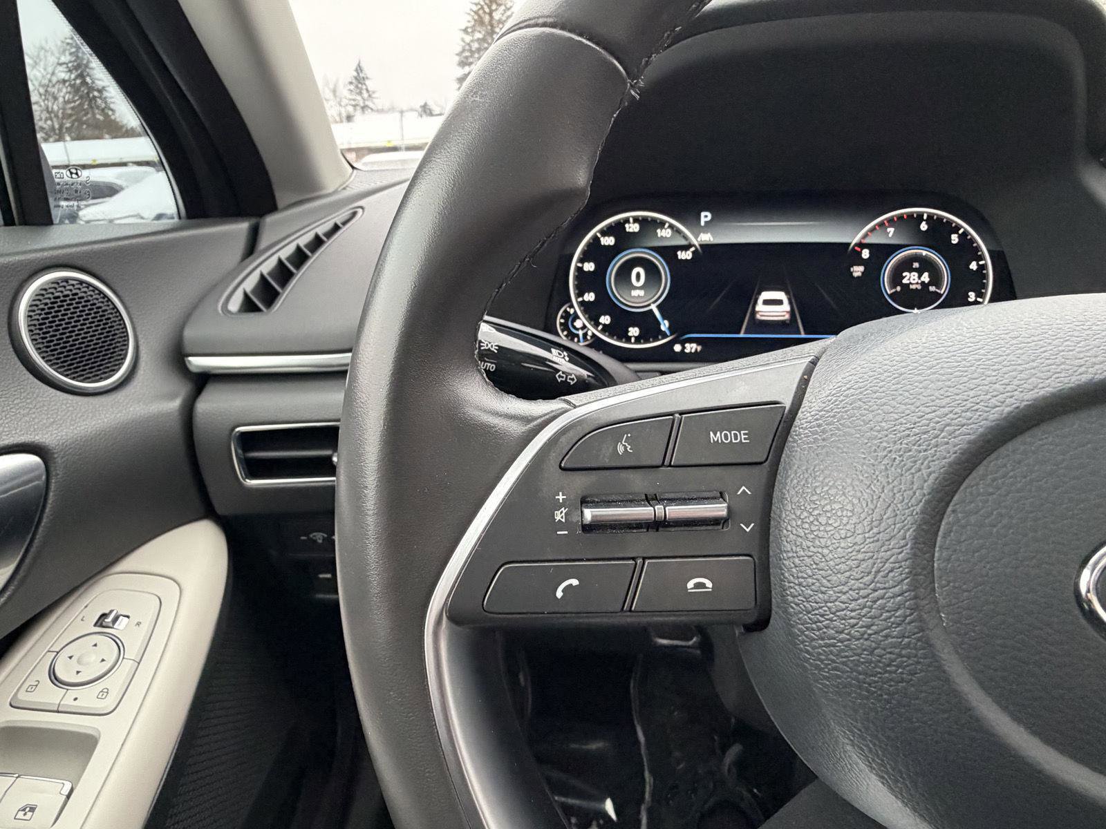 Used 2022 Hyundai Sonata SEL w/ Convenience Package image 12